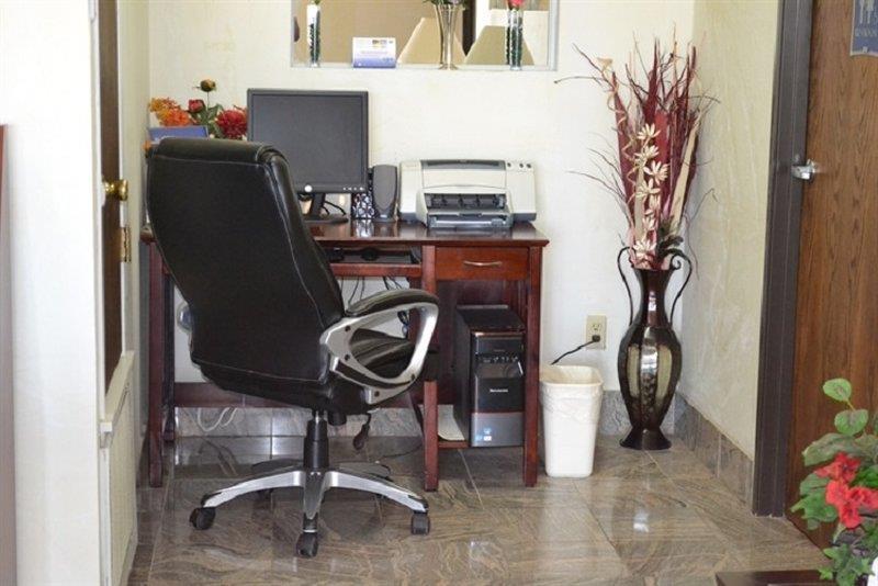 Best Western Regency Inn & Suites Gonzales Удобства фото
