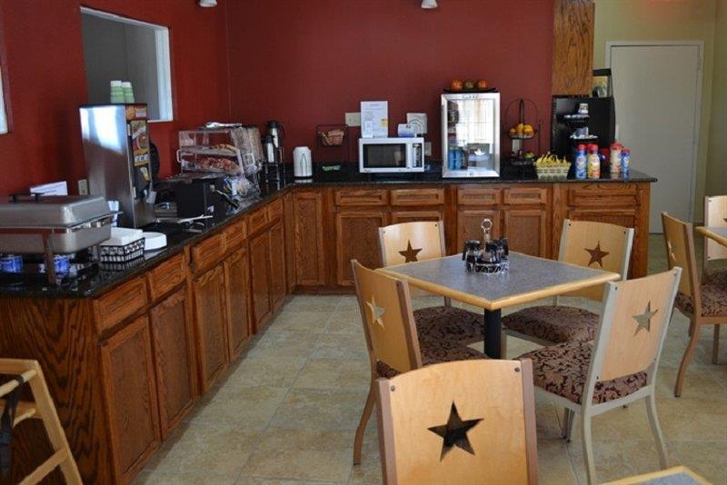Best Western Regency Inn & Suites Gonzales Ресторан фото