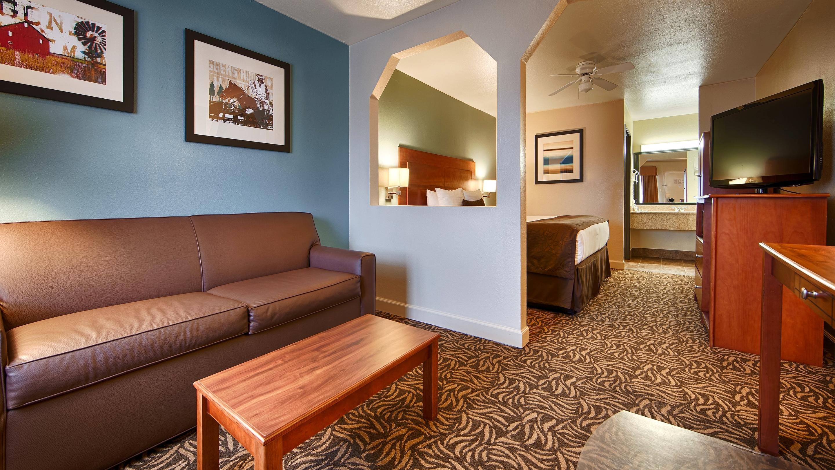 Best Western Regency Inn & Suites Gonzales Экстерьер фото
