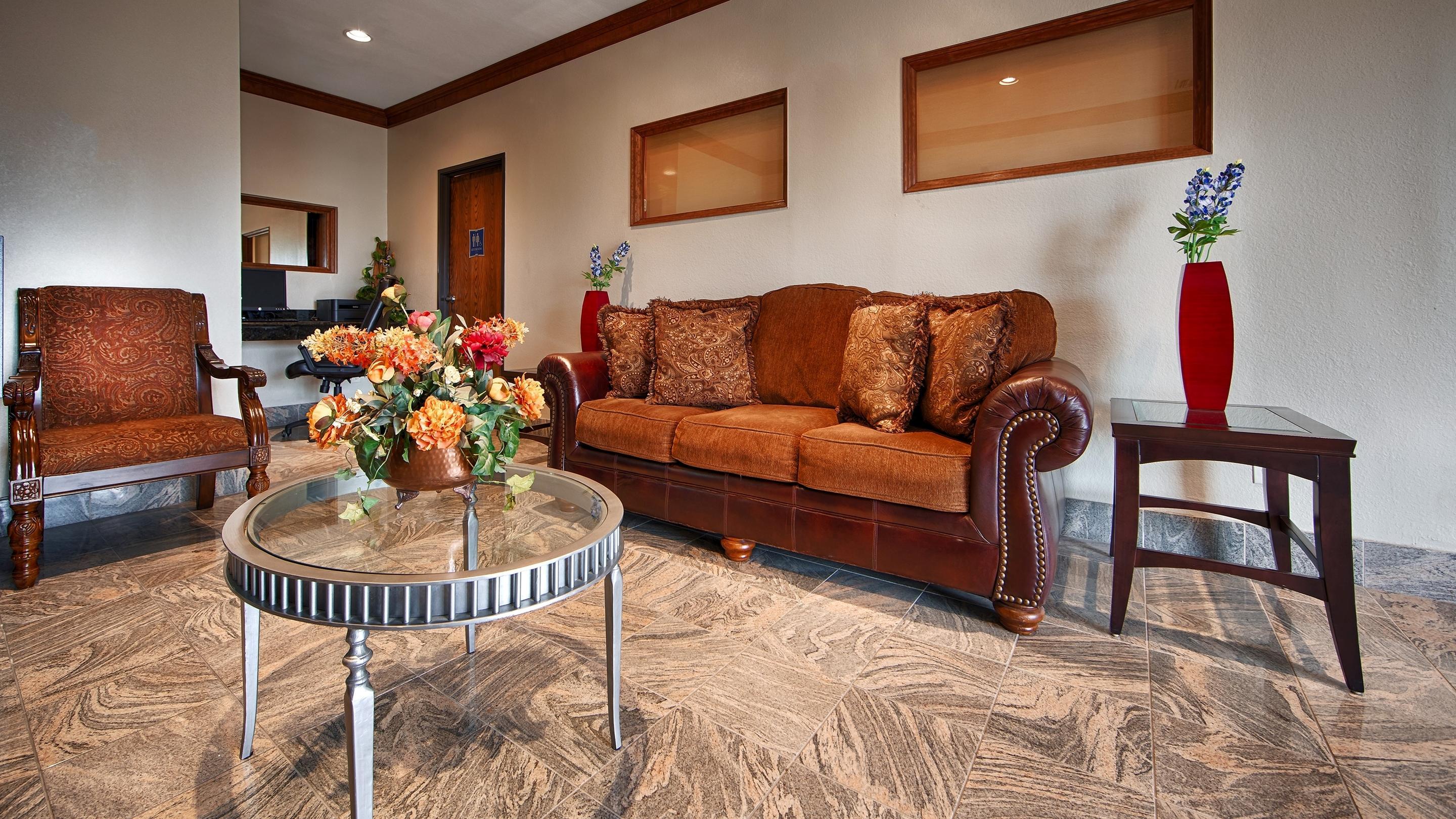 Best Western Regency Inn & Suites Gonzales Экстерьер фото